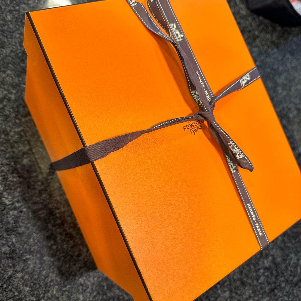 Sold🤝Hermes gold lock 18 picotin caban y3 brand new - Picture 3 of 3